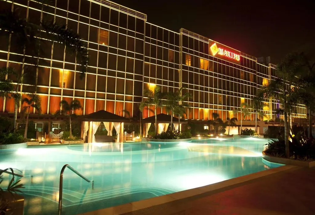 Maxims Hotel-1